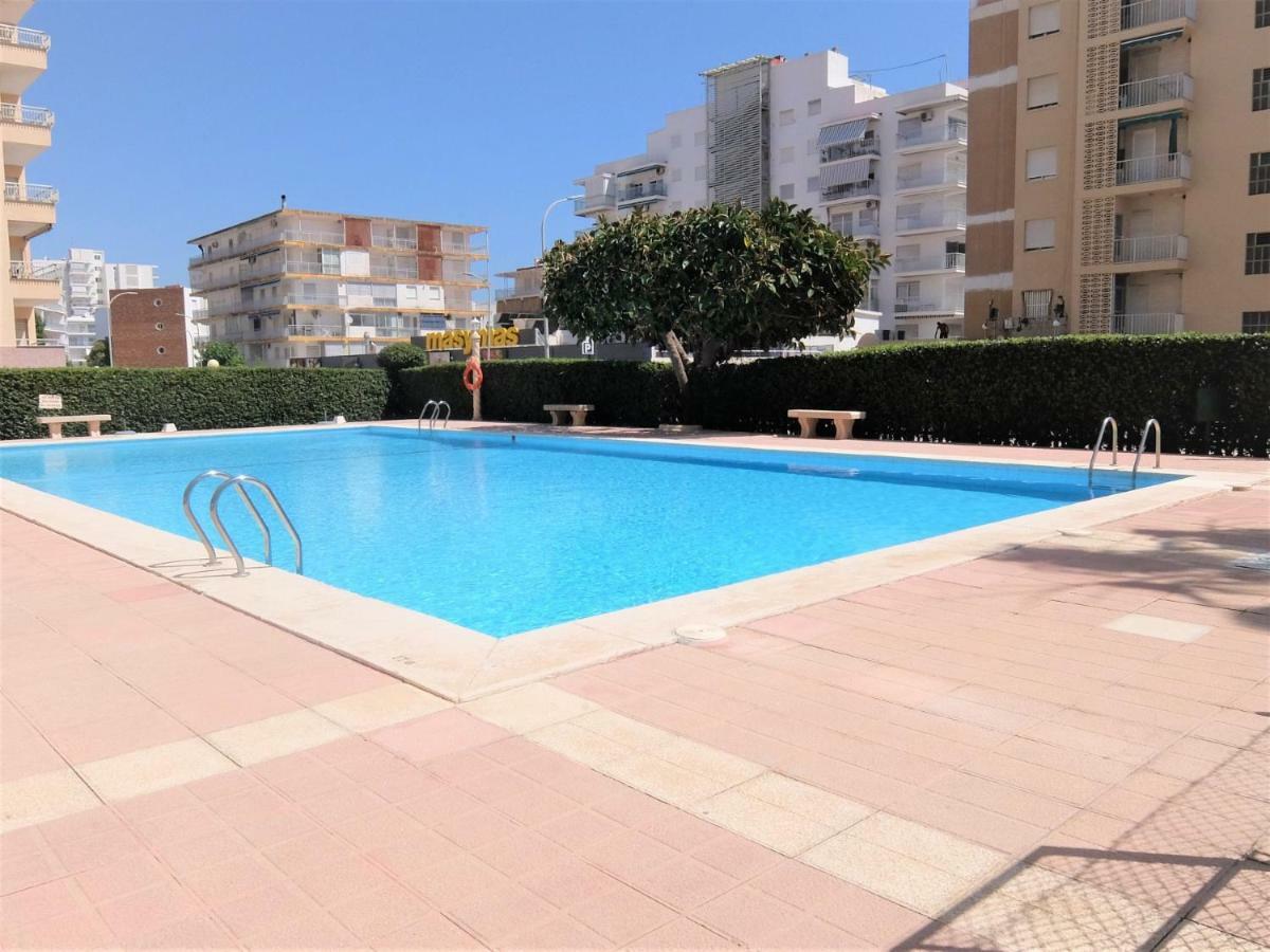 Апартаменты Apartamento Con Piscina Y Parking Гандия Экстерьер фото