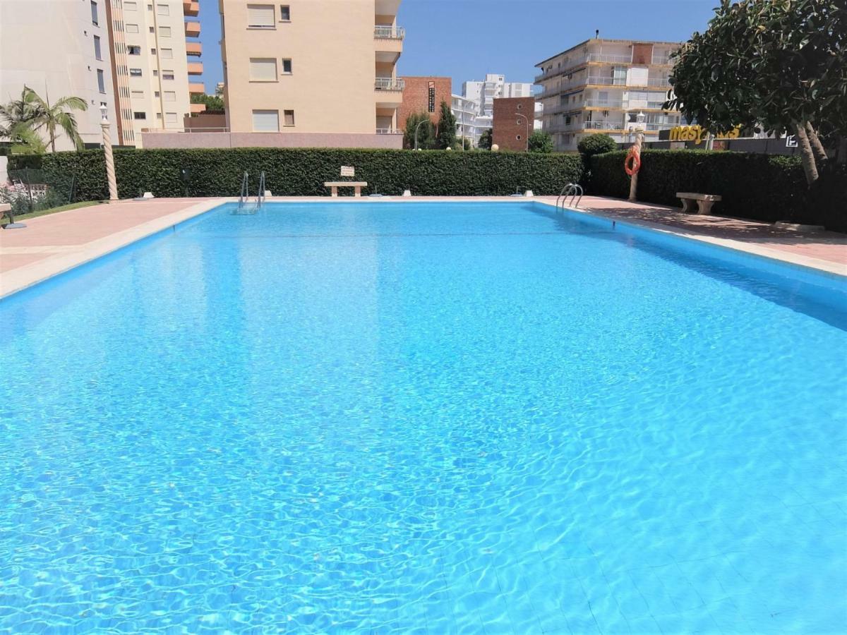 Апартаменты Apartamento Con Piscina Y Parking Гандия Экстерьер фото